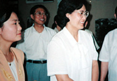 劉延?xùn)|參觀周恩來(lái)紀(jì)念館